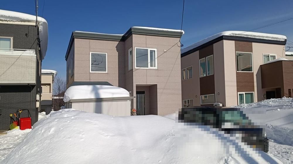 3LDK House with Triple Parking in Sapporo's Nishi Ward - Thumbnail 2