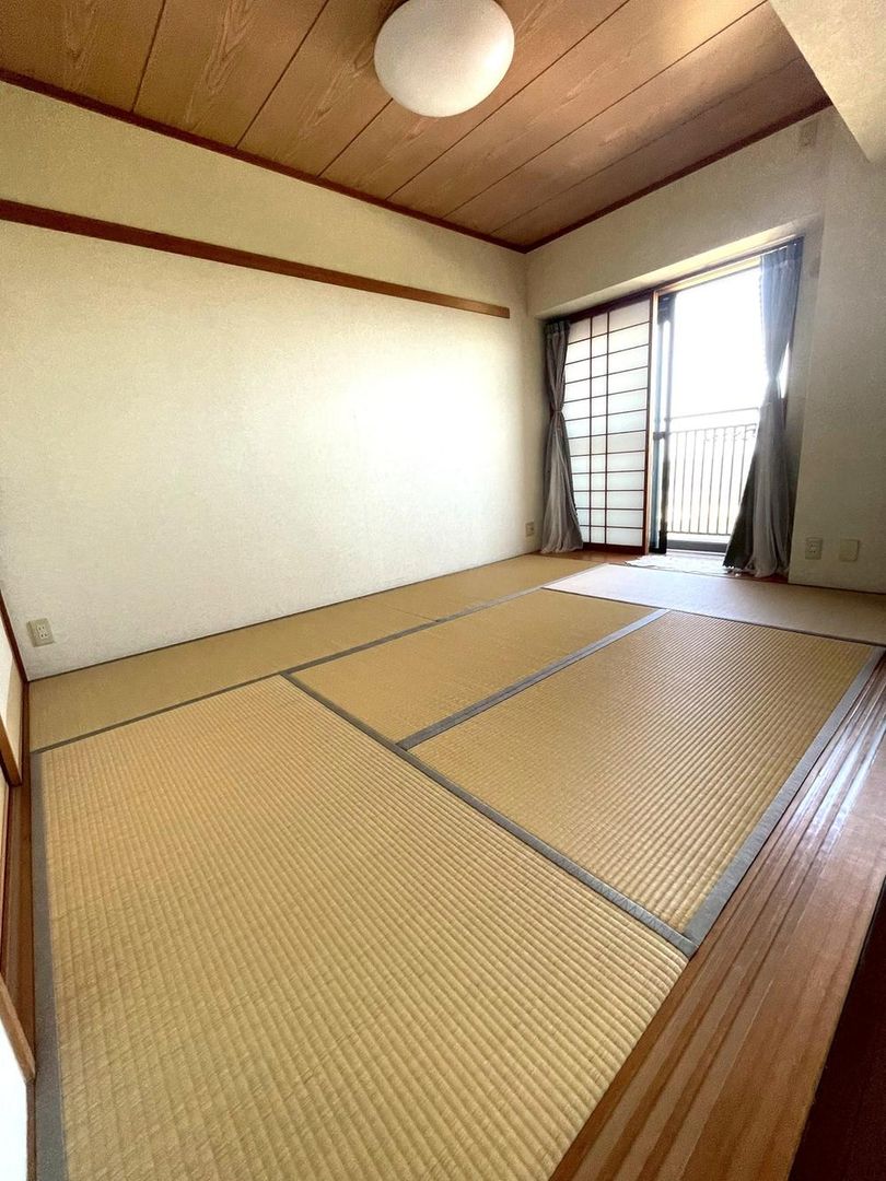 2LDK Apartment for Sale in Taihaku Ward, Sendai - Thumbnail 4