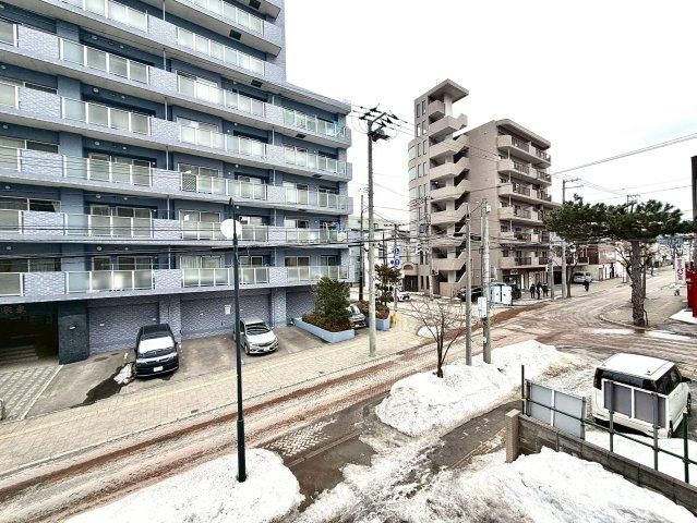 3LDK Apartment for Sale in Toyohira-ku, Sapporo - Thumbnail 2