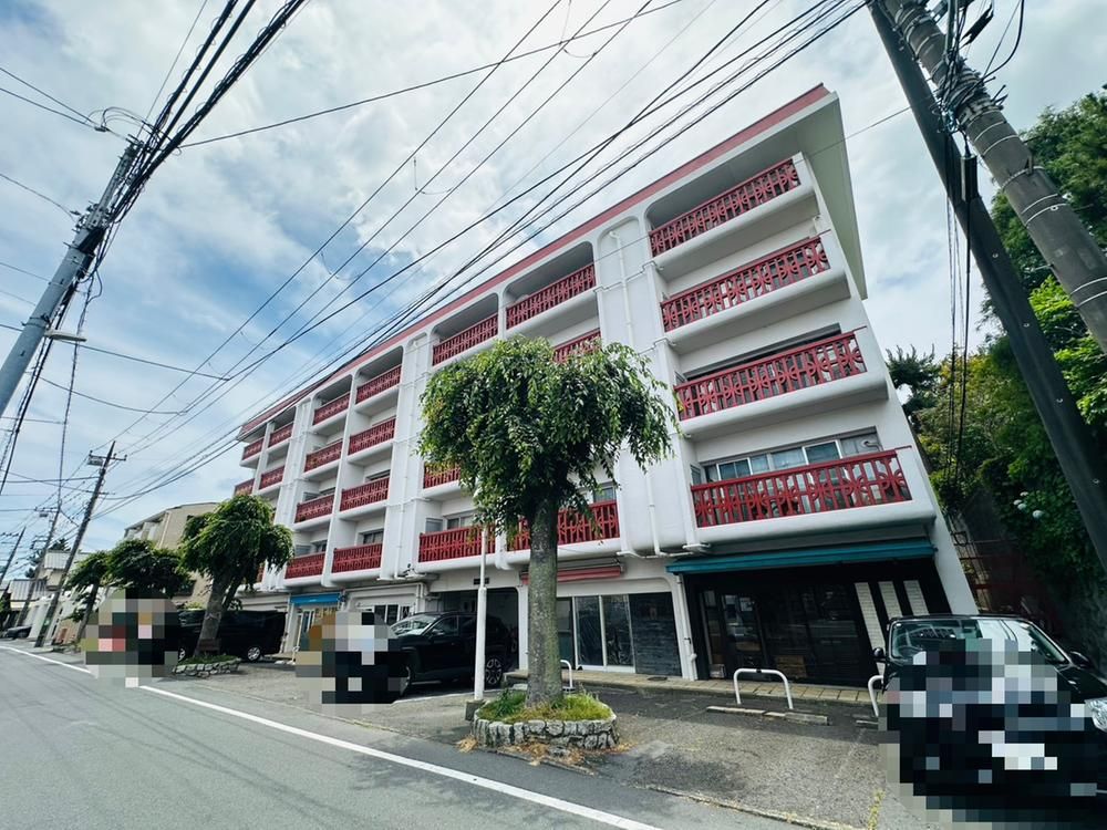 Renovated 2LDK Apartment in Chigasaki, Kanagawa - Thumbnail 2