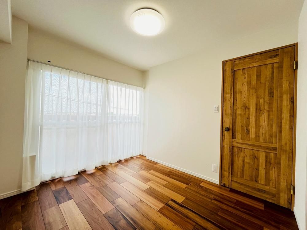 Renovated 2LDK Apartment in Chigasaki, Kanagawa - Thumbnail 4