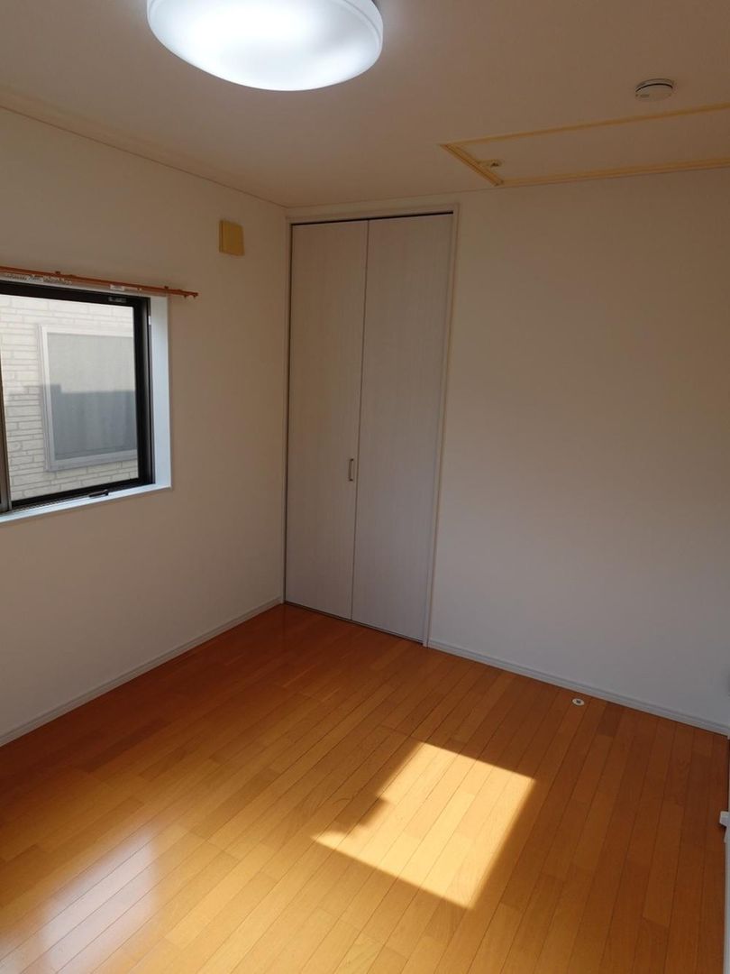 Renovated 3LDK House for Sale in Kodaira, Tokyo - Thumbnail 4