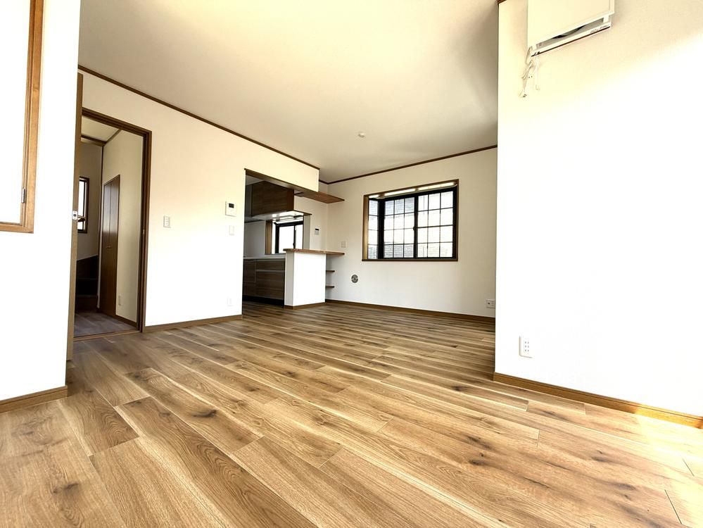 Renovated 3LDK House in Funabashi, Chiba – 91m² - Thumbnail 2