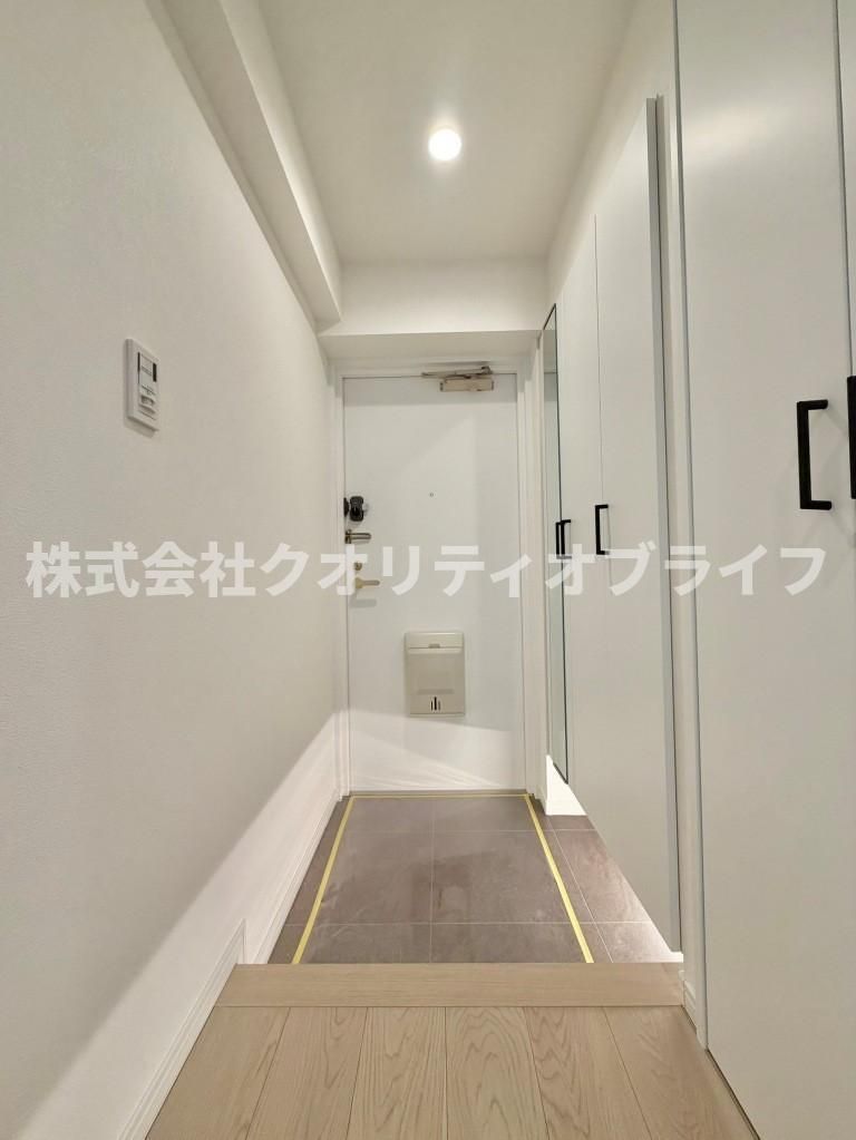Renovated 2LDK Apartment for Sale near Saginuma Station - Thumbnail 2