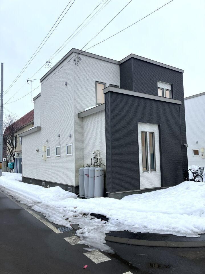 2019-Built 4LDK House with Garden & 3 Parking in Eniwa - Thumbnail 3