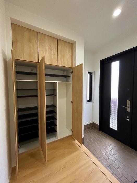 5LDK House in Funabashi with Renovated Interior - Thumbnail 2