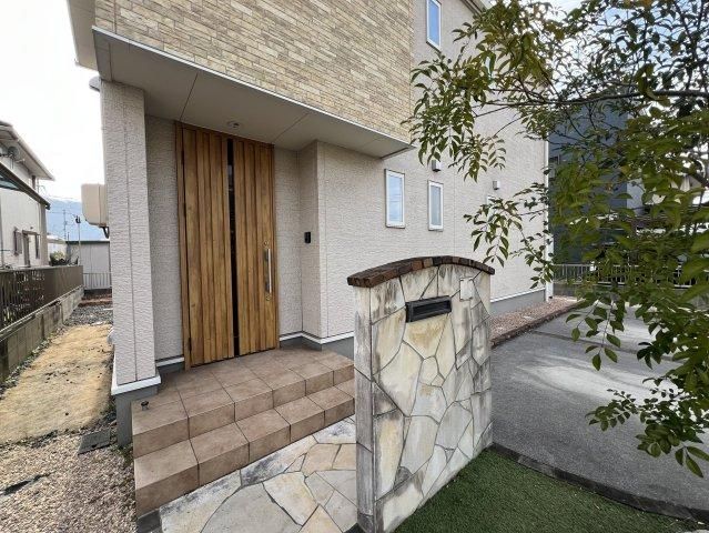 2LDK House with Garden in Fukuyama, Hiroshima | 4 Parking - Thumbnail 4