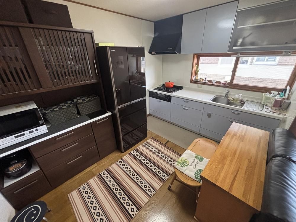 4LDK+S Detached House in Kuriyama, Hokkaido - 10.8 Million Yen - Thumbnail 3
