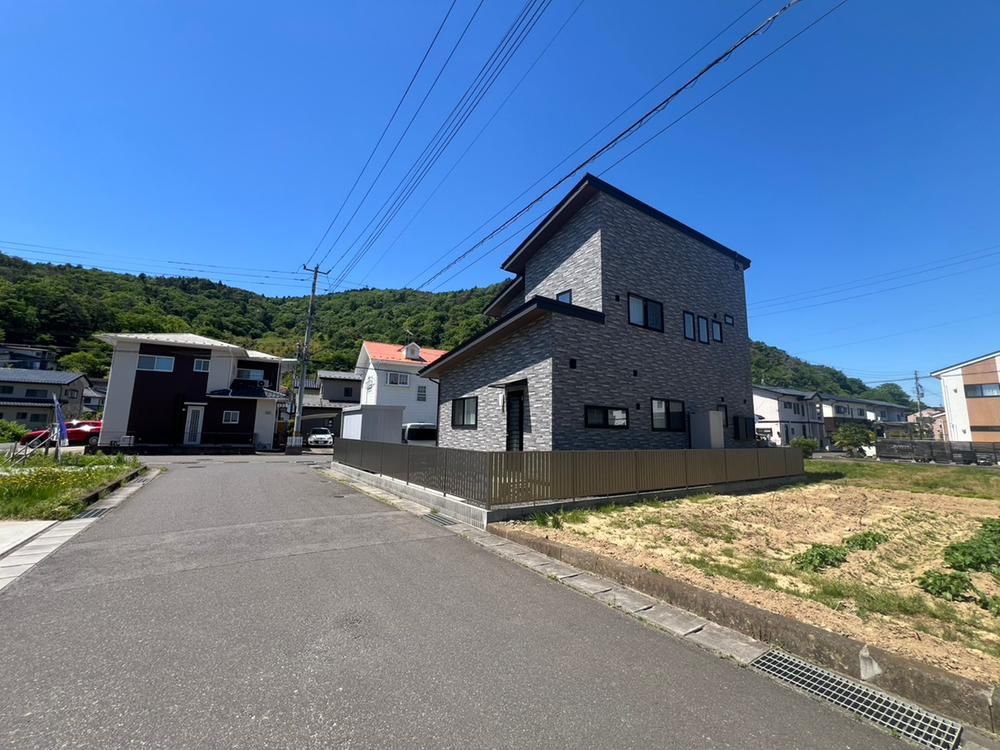 4LDK House for Sale in Kitahara, Fukushima City - 35 Million Yen - Thumbnail 3