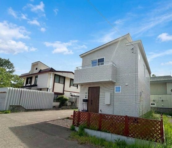 4LDK Detached House with Solar Panels in Minami Ward, Sapporo - Thumbnail 4