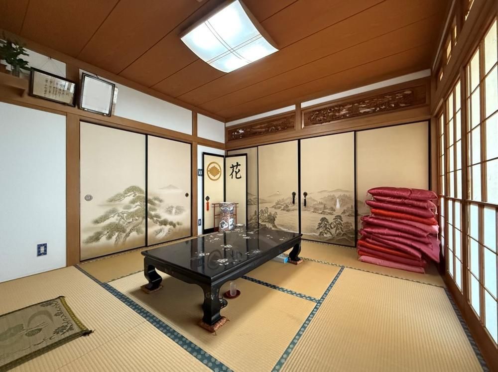 5DK+S House in Saga City with 201m2 Land - 25 Million Yen - Thumbnail 3