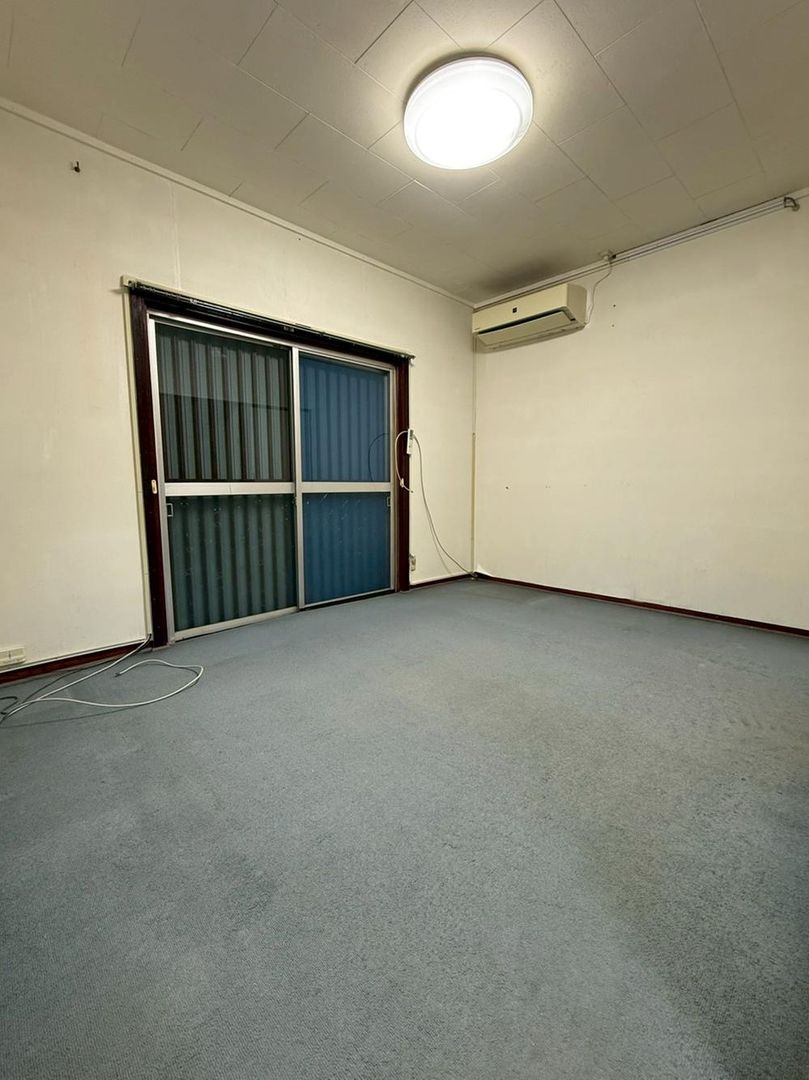 3DK House for Sale in Naka-ku, Sakai City, Osaka - Thumbnail 2