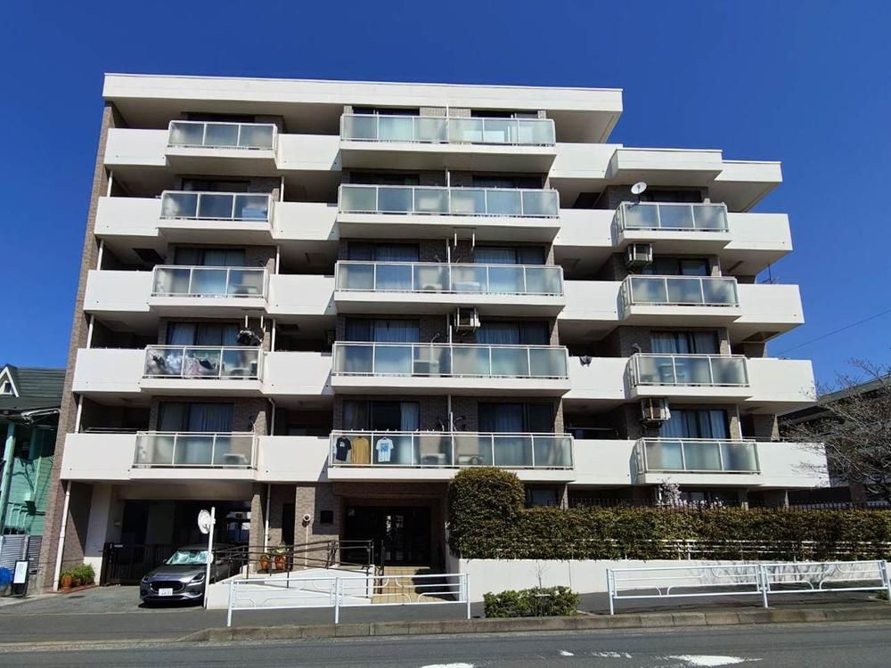 2LDK Apartment for Sale in Tsurumi Ward, Yokohama - Thumbnail 2
