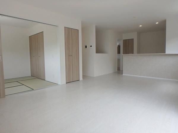 New 4LDK House in Nogata City, Fukuoka - 258.64m2 Land - Thumbnail 3