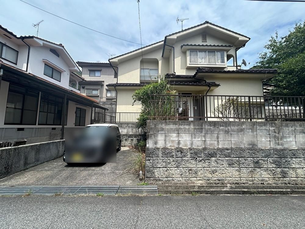 5DK Detached House for Sale in Hiroshima's Asakita Ward - Thumbnail 2