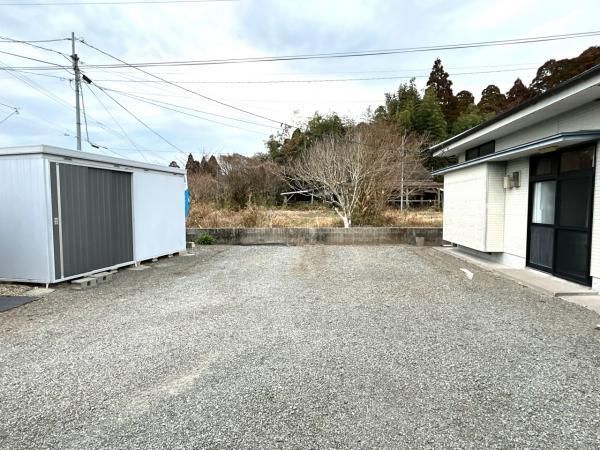 5DK Single-Story House for Sale in Shibushi, Kagoshima - Thumbnail 3