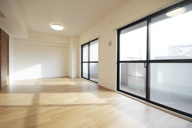 Renovated 4LDK Apartment in Chigasaki, Kanagawa - Thumbnail 3
