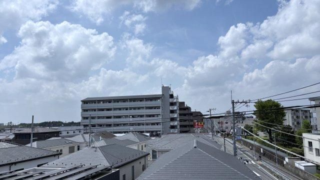 3LDK Renovated Apartment in Yamato, Kanagawa - Thumbnail 2