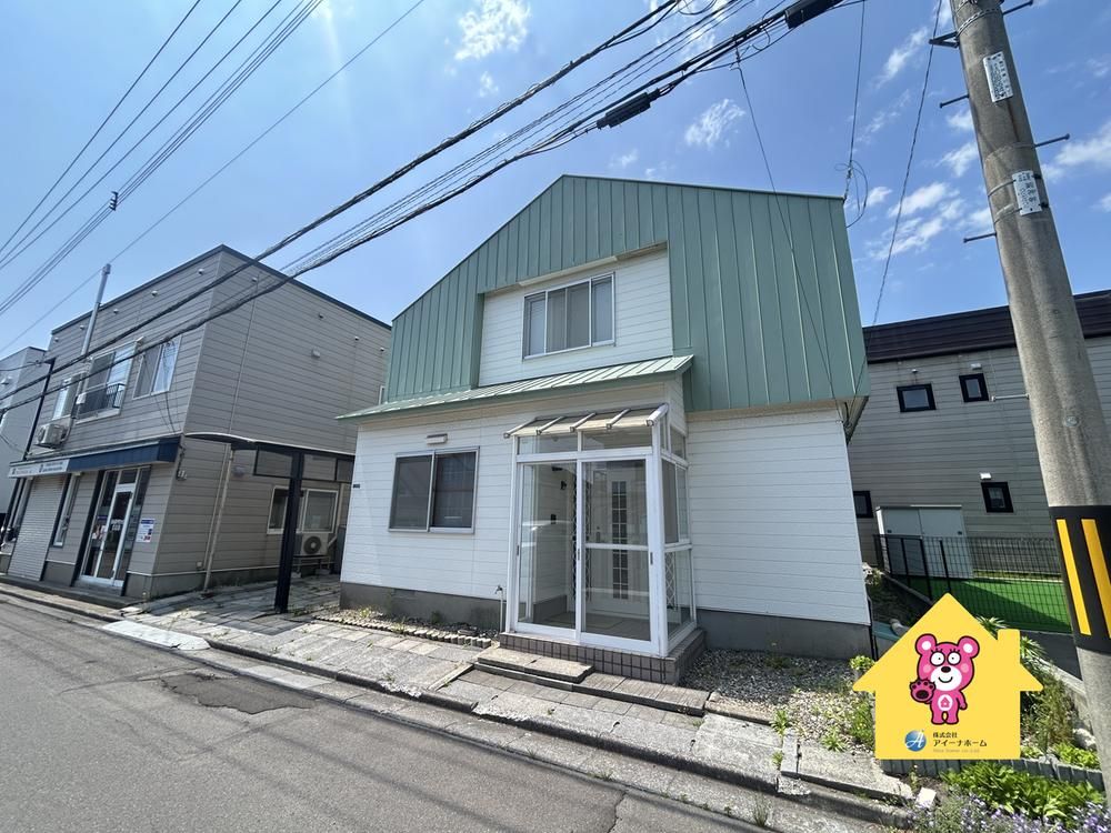 4LDK Detached House in Hakodate, Hokkaido - 7,800,000 Yen - Thumbnail 2
