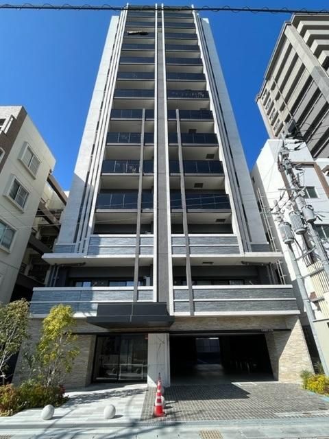 11-Story SRC Apartment in Kajiyamachi, Kagoshima City - Thumbnail 4