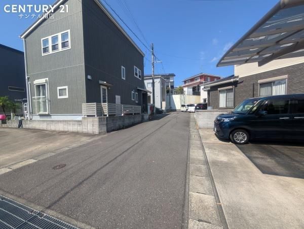 3LDK All-Electric House in Miyazaki City with Solar Power - Thumbnail 3