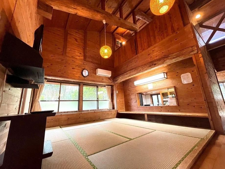 4DK Wooden House for Sale in Onna Village, Okinawa with 401 sqm Land - Thumbnail 4