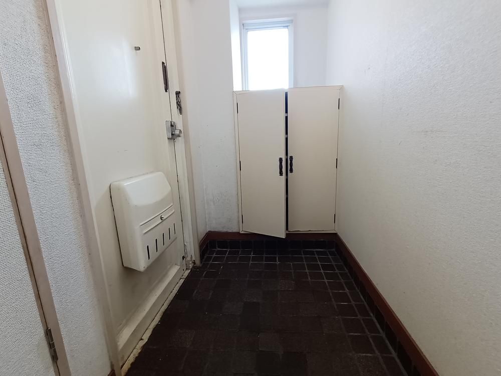 Pet-Friendly 2LDK Apartment for Sale in Miyazaki City - Thumbnail 3