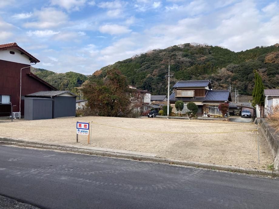 Land for Sale in Iwakuni, Yamaguchi - 253.77 sqm - Thumbnail 2