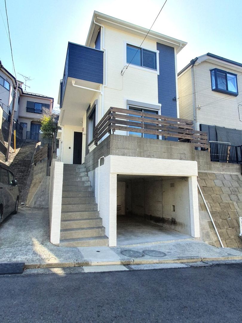 Renovated 3LDK House for Sale in Yokohama Konan Ward - Thumbnail 4