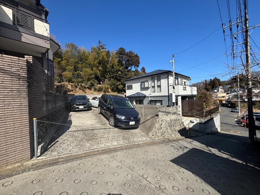 Land for Sale in Higashi-Asakawa, Hachioji, Tokyo - 98.28m² - Thumbnail 2