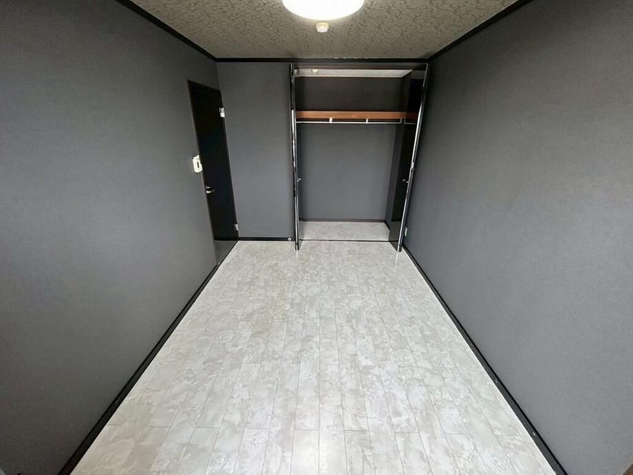 3DK Top-Floor Apartment with Ocean View in Naha - Thumbnail 4