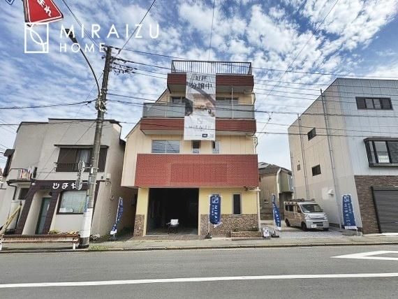 4LDK House for Sale in Akishima, Tokyo - 165.93 sqm - Thumbnail 3