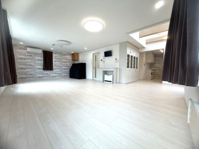 5LDK+S House for Sale Near Fukuzumi Station, Sapporo - Thumbnail 3