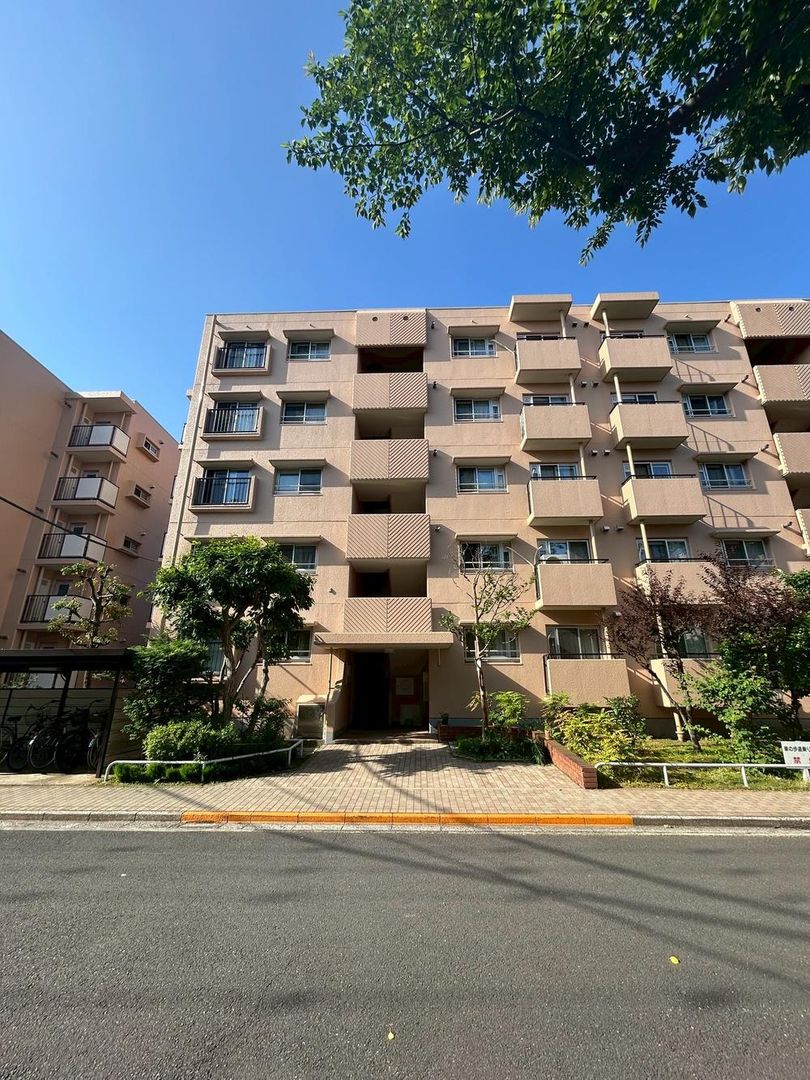 4LDK Apartment for Sale in Funabashi, Chiba - 96.97m2 - Thumbnail 2