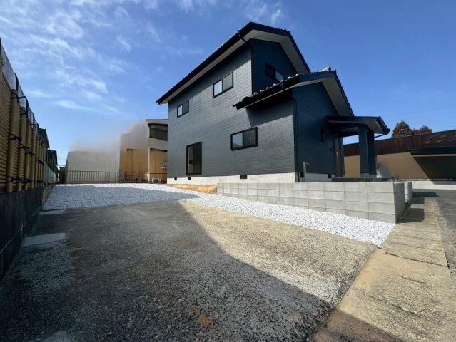 Renovated 3LDK House for Sale in Sanyo-Onoda, Yamaguchi - Thumbnail 2