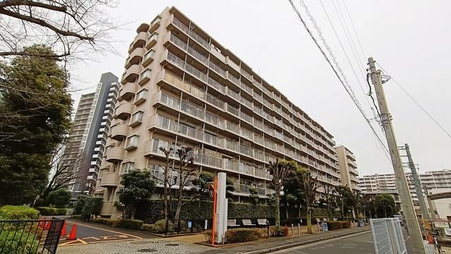 Lamiyu Omiya High-Rise 3LDK Apartment for Sale in Saitama - Thumbnail 2