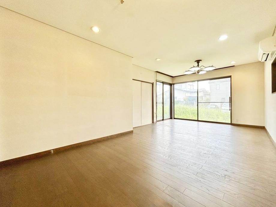 Land for Sale in Asahi Ward, Yokohama – 217.47 sqm Corner Lot - Thumbnail 4