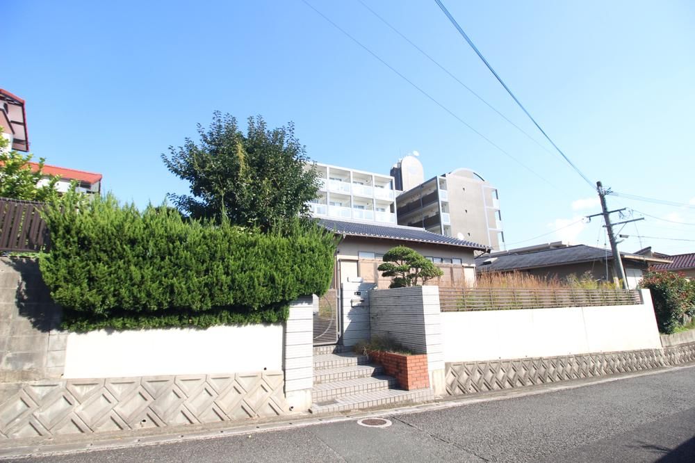 3DK Detached House for Sale in Iizuka, Fukuoka – 106.7 sqm - Thumbnail 2