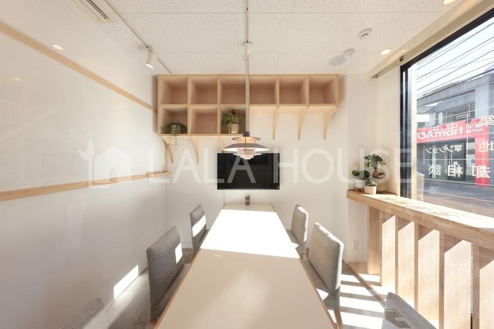 Renovated 2LDK+S House Near Shichiri Station in Saitama City - Thumbnail 3
