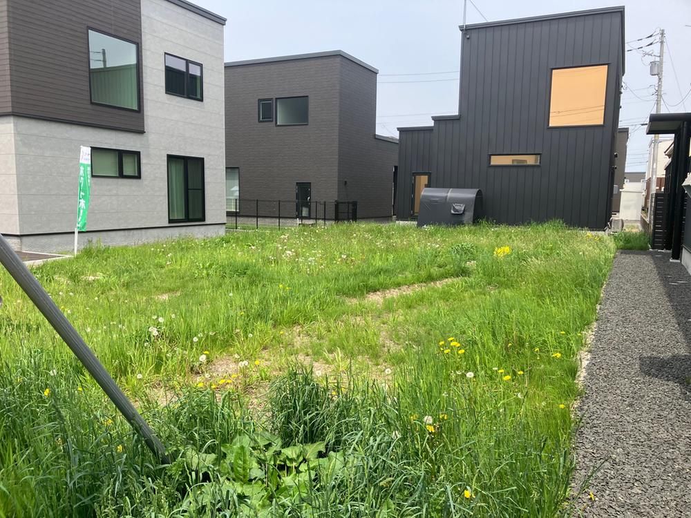 Land for Sale in Higashi-Kashiwagi, Sapporo - 180 sqm - Thumbnail 3