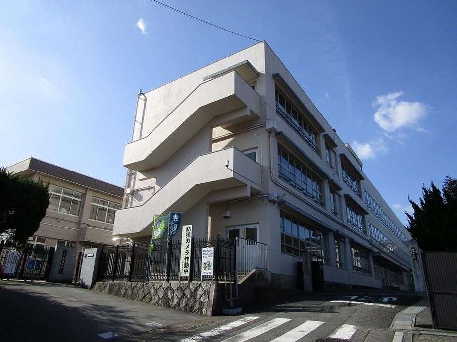 Lake Biwa View House on 250 Tsubo Land in Otsu, Shiga - Thumbnail 3