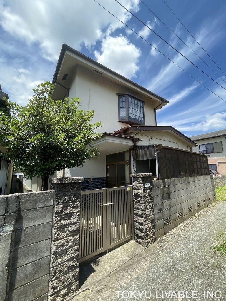 6DK House for Sale in Fuchu, Tokyo - 106.78 sqm Land - Thumbnail 2