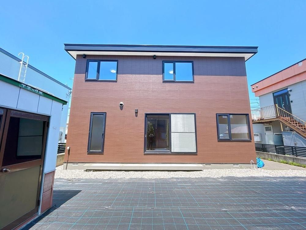 Renovated 4LDK House for Sale in Obihiro, Hokkaido - Thumbnail 2