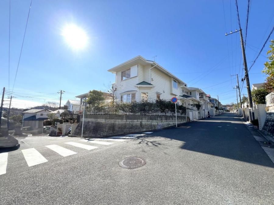 Renovated 4LDK House in Yokosuka, Kanagawa - 172 sqm Land - Thumbnail 2