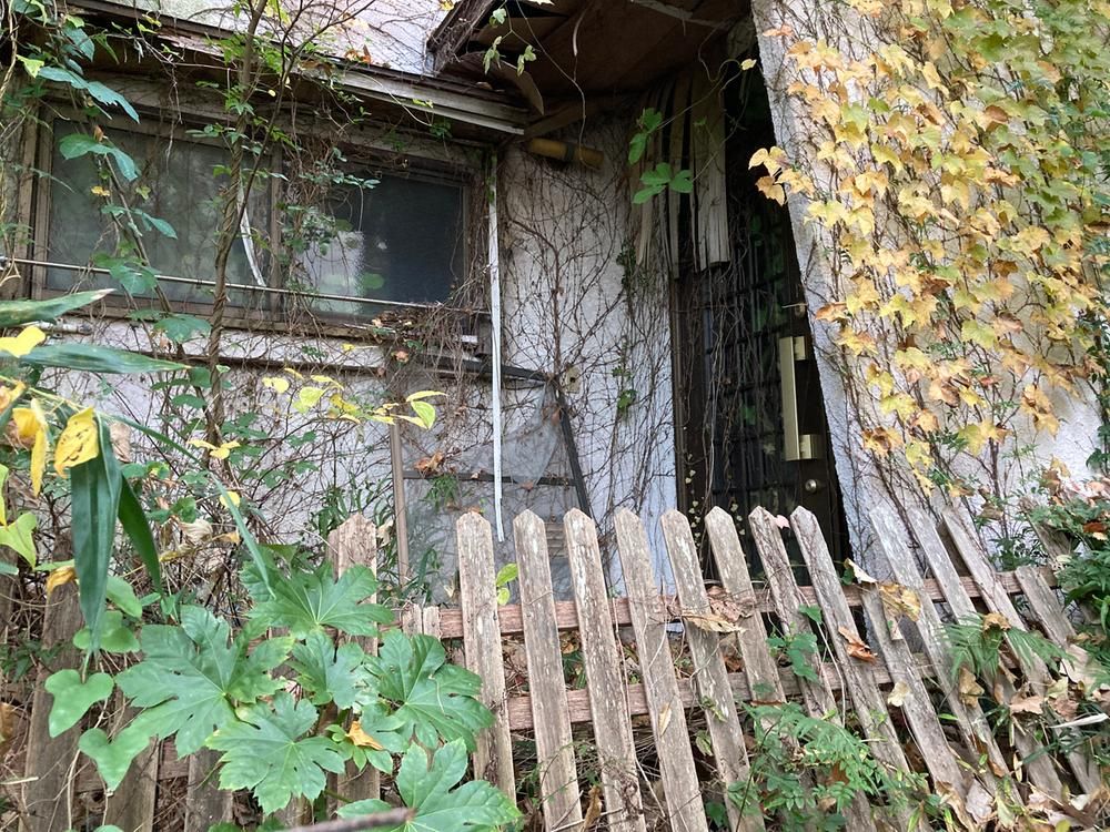 4DK Detached House for Sale in Hayama, Kanagawa - 8.8 Million Yen - Thumbnail 4