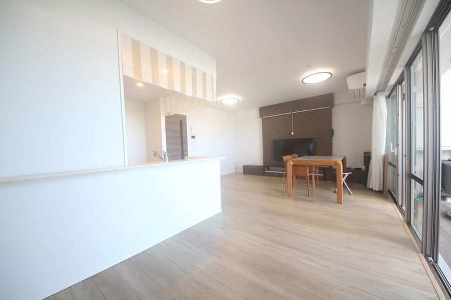 2LDK Ocean View Apartment in Toyosaki, Tomigusuku City - Thumbnail 4