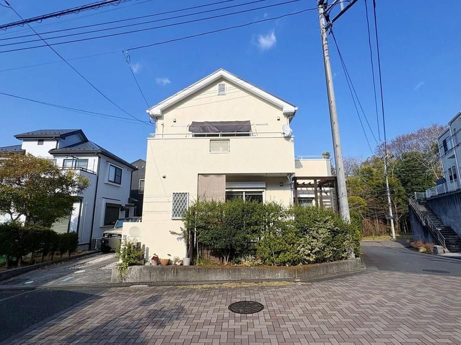 Detached House in Hachioji, Tokyo | 3LDK+S with Garden & Parking - Thumbnail 3