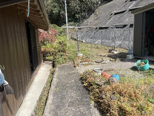 5DK Wooden House with Field for Sale in Sasebo, Nagasaki - Thumbnail 3