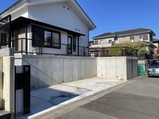 3LDK+S Detached House for Sale in Hachioji, Tokyo - Thumbnail 2