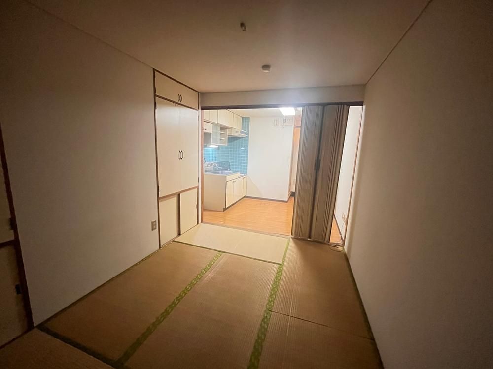 1DK Apartment for Sale Near Minamiheiwa Station, Sapporo - Thumbnail 4